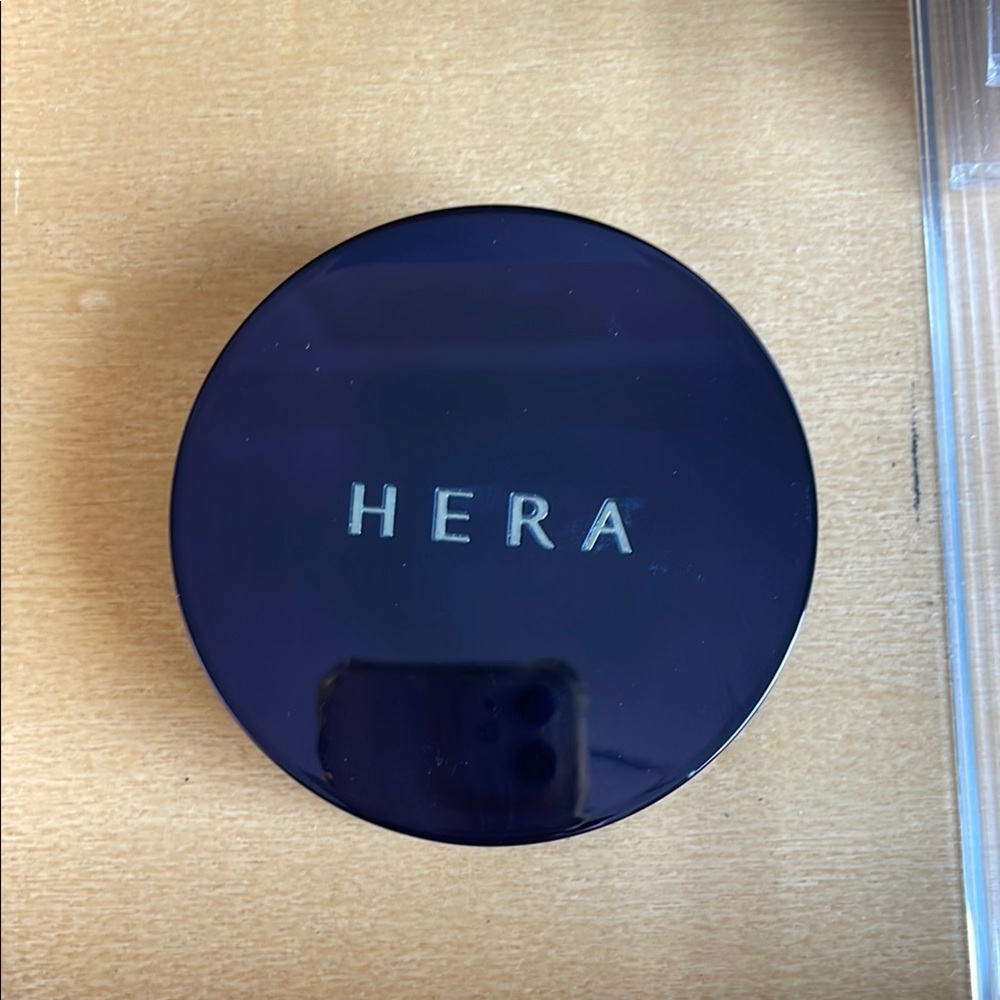 Empty Hera Foundation Compact Case